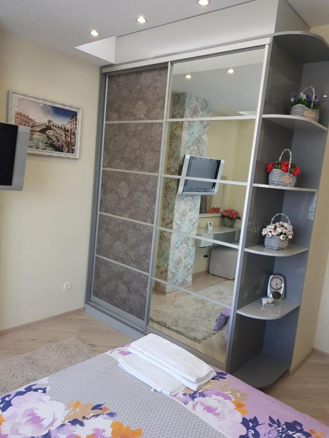 Sky House Exclusive Apartments Kischinau Exterior foto